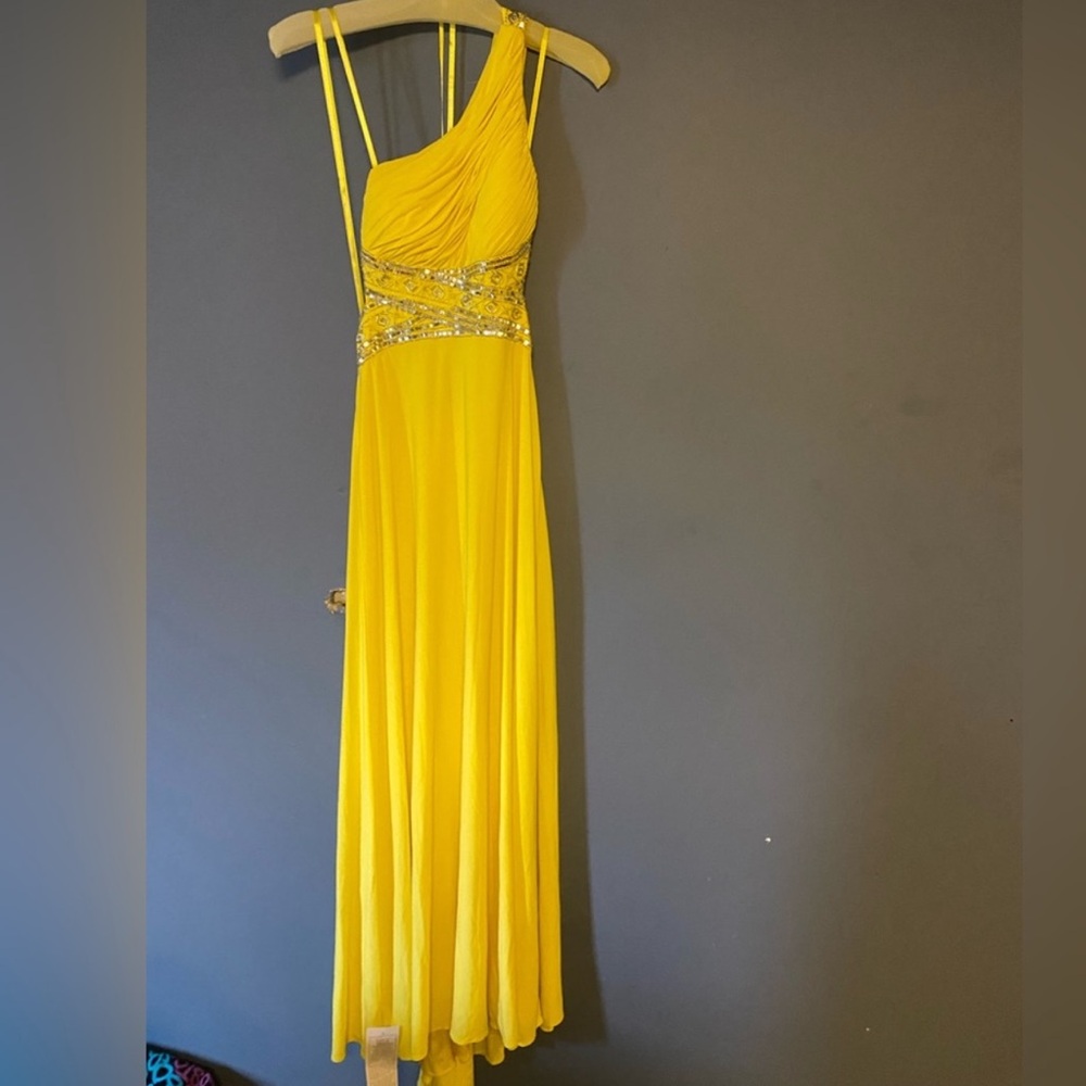 Elegant Yellow Evening Gown Prom dress